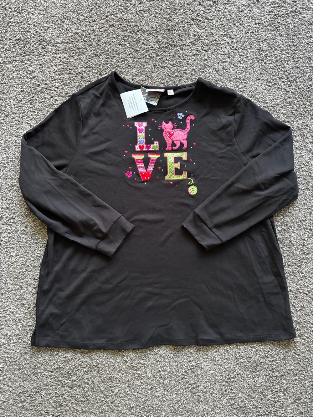 Cat Lover Quacker Factory Black Long-Sleeve Tee with Pink & Green LOVE Graphic